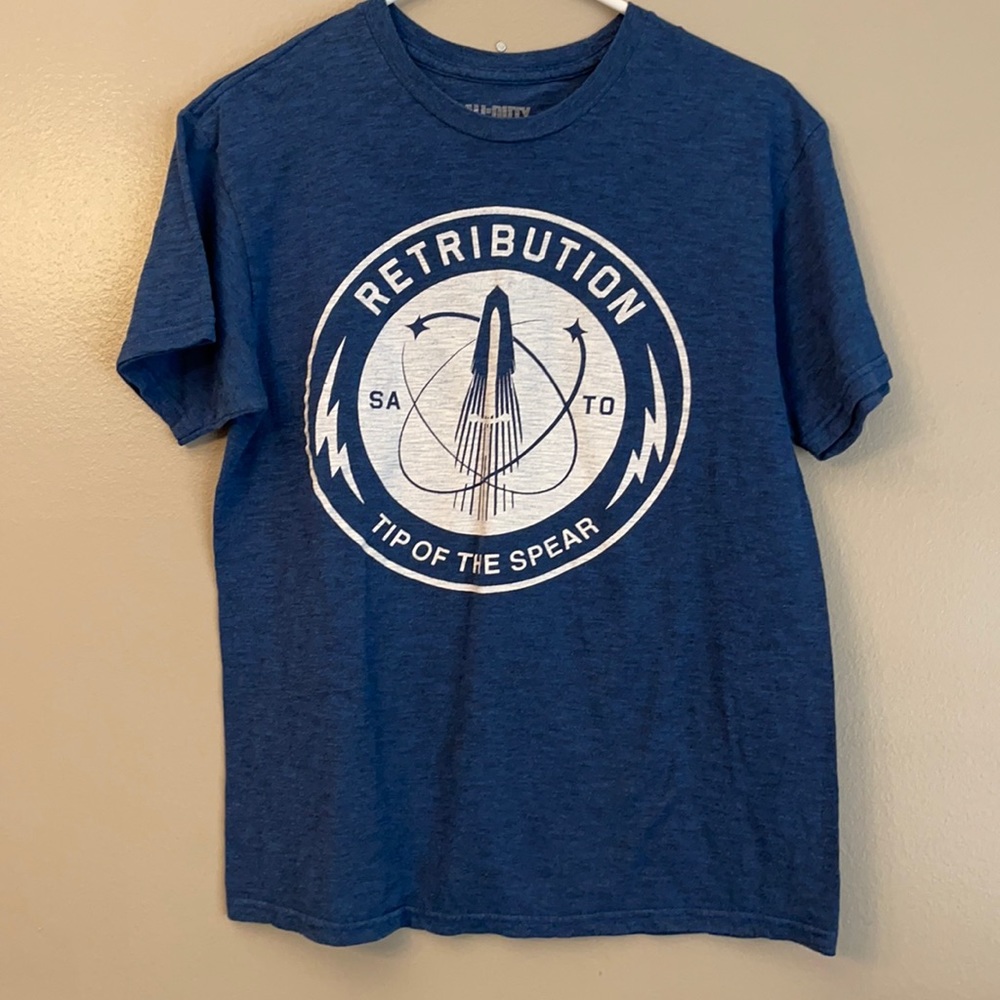 Call of Duty Men’s vintage tee.  Size medium.